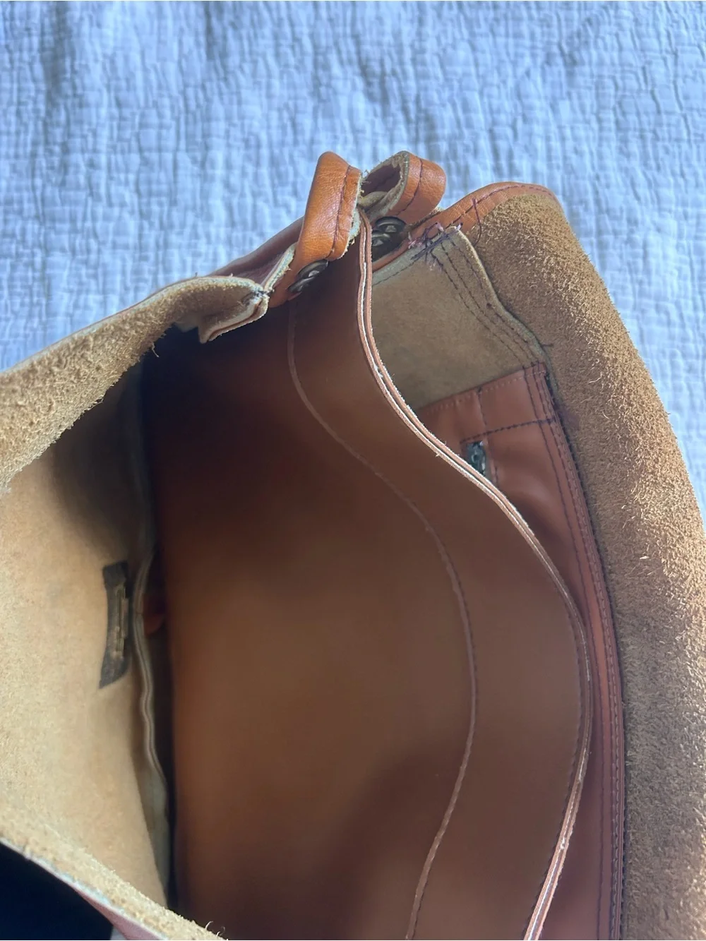 Vintage Cognac Leather Shoulder Bag with Front Tab Bamberger’s Retro